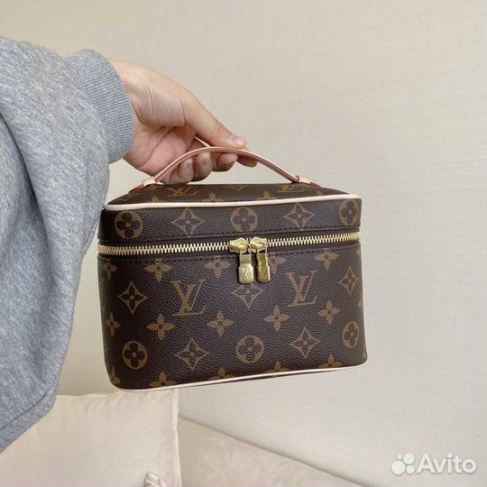 Косметичка/нессер Louis Vuitton