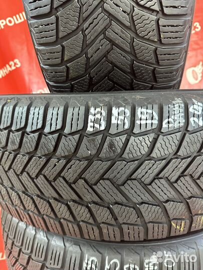 Michelin X-Ice Snow SUV 235/55 R19 105H