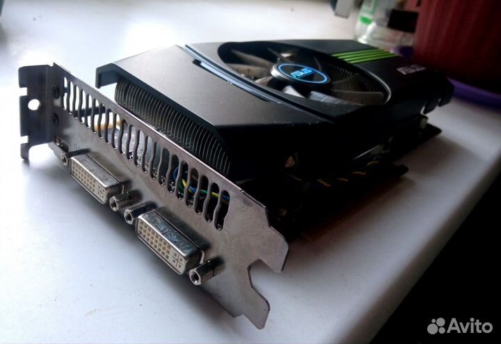 Видеокарта Asus GTX560Ti