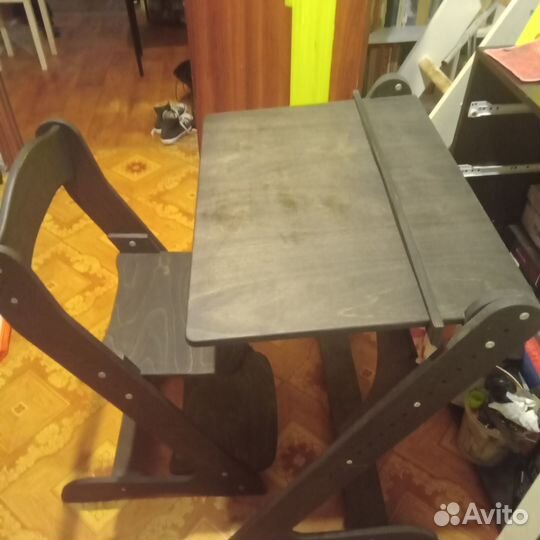 Продам парту для школьника