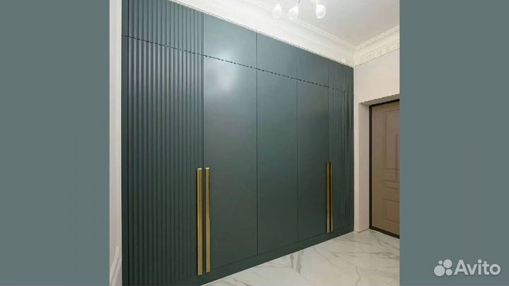 Шкаф распашной