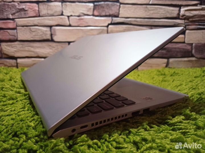 Мощный 12-гиговый Asus Core i3-10110 NVMe+1Tb iPS