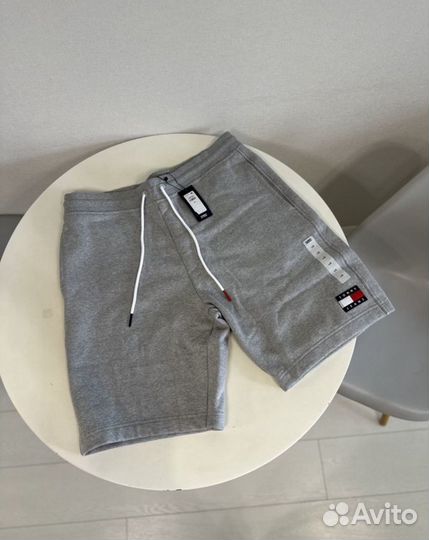 Tommy hilfiger шорты