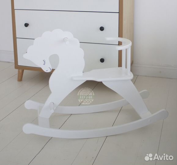 Лошадка-качалка