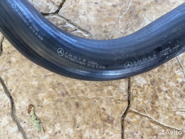 Патрубок интеркуллера правый Mercedes W204