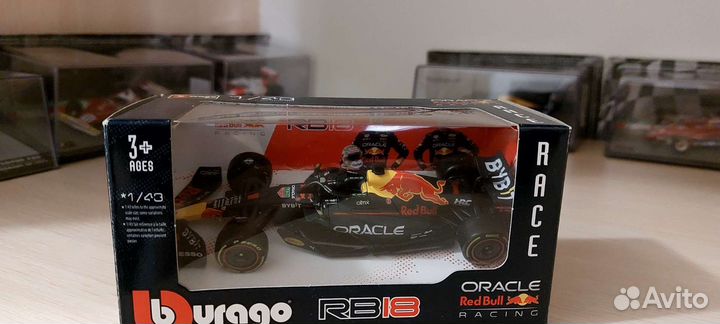 Модель болида Формулы1 RB18 MaxVerstappen