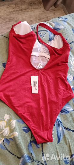 Купальник слитный красный женский новый 50-52