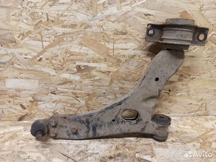 Рычаг правый Ford Focus 1 1.8
