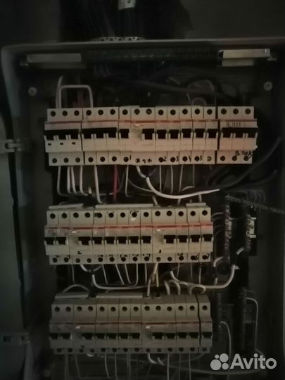 Электрик. Срочный выезд. Услуги электрика