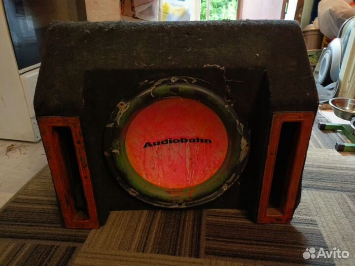 Продам сабвуфер