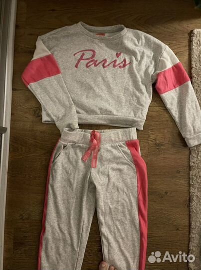 Костюм спортивный