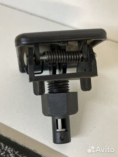 Ручка троса открывания капота Emgrand EC-7 Эмгранд