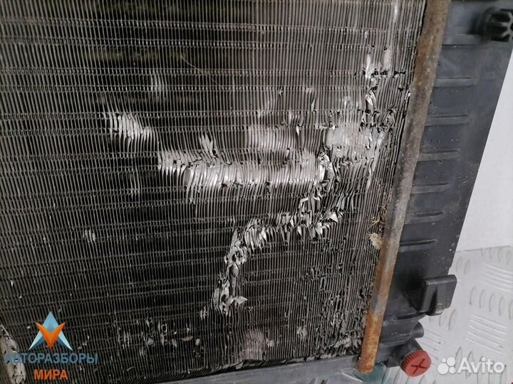 Радиатор (основной) Audi A6 4A/C4 1995