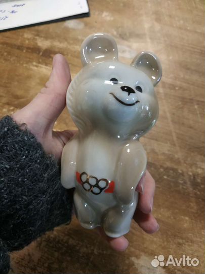 Олимпийский мишка фарфор