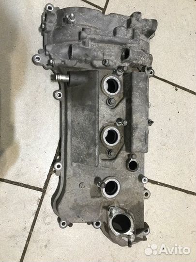 Крышка головки блока цилиндров правая Lexus Gs300