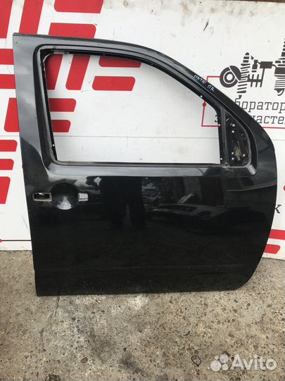 Дверь передняя правая Nissan Pathfinder