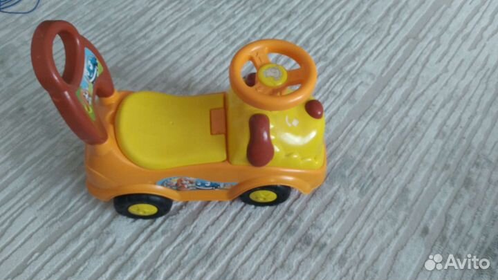 Машинка-каталка