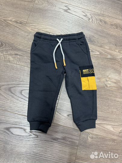 Новый комплект одежды на мальчика 80