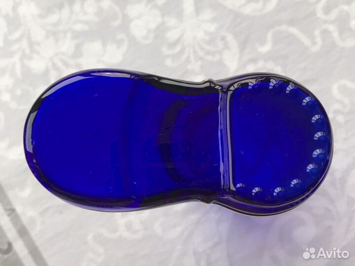 Бокал-ваза из голубого стекла сапожек