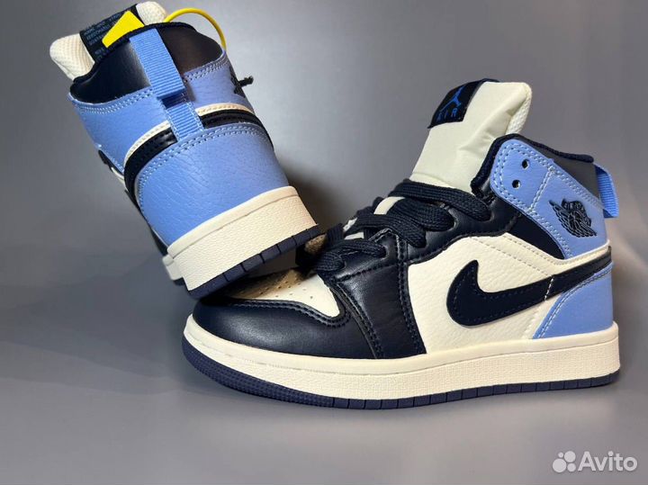 Кроссовки детские nike