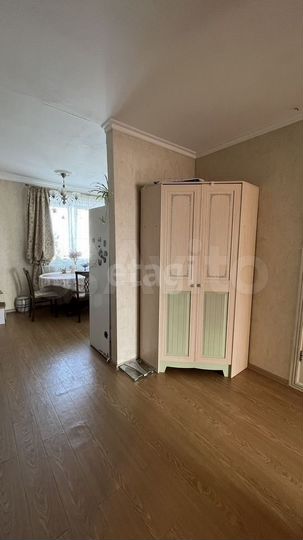 2-к. квартира, 65 м², 6/10 эт.