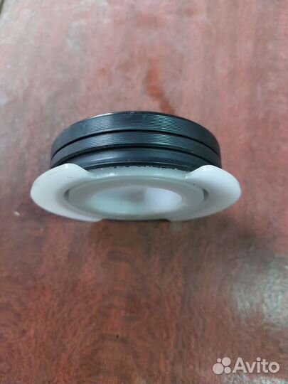 Сальник коленвала бмв Х5. новый