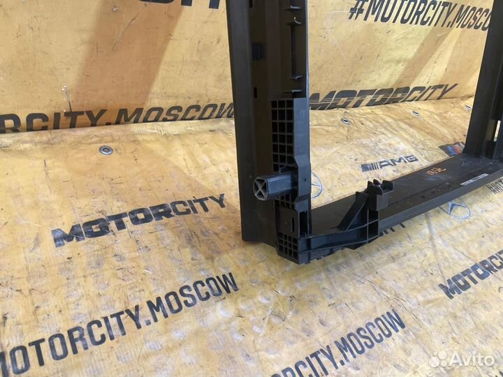 Кронштейн радиатора Bmw 523I F10 N52B25AF 2011