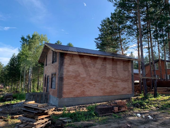 Дом 134 м² на участке 5 сот.