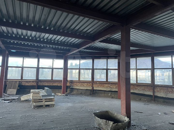 Свободного назначения, 305 м²