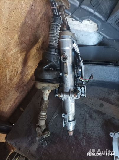 Рулевая колонка Mercedes 220