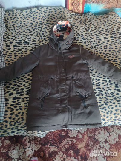 Куртка женская новая 48