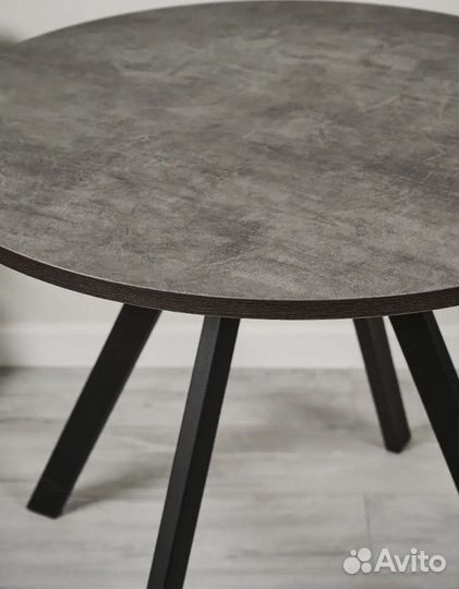 Стол круглый 90 см новый
