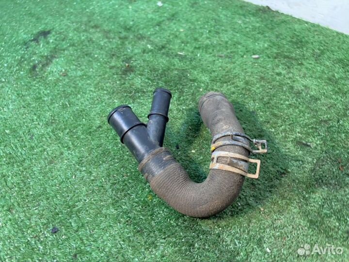 Тройник Mazda 3 хетчбек Z6 2008