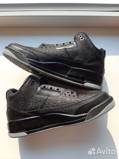Air jordan 3 black flip