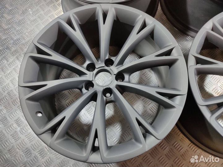 Комплект литых дисков R19x9 5x112 Audi A8 D4/4H