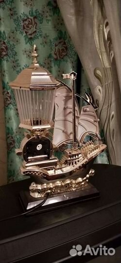 Часы-настольная лампа, ночник