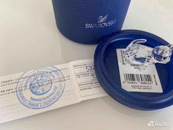 Очаровательный котенок Swarovski