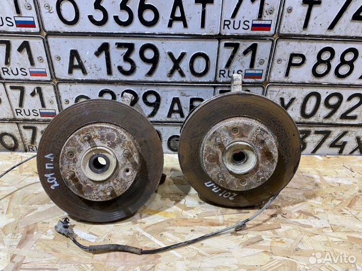 Кулак поворотный передний Hyundai Matrix хетчбэк