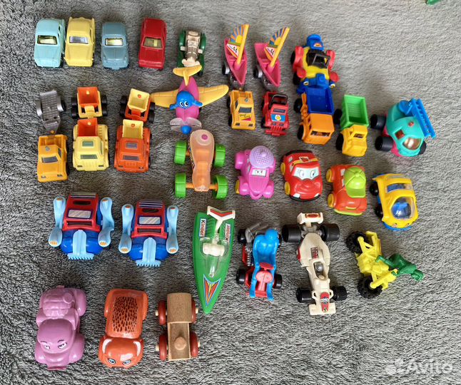 Игрушки кирдер сюрприз пакетом 150 штук