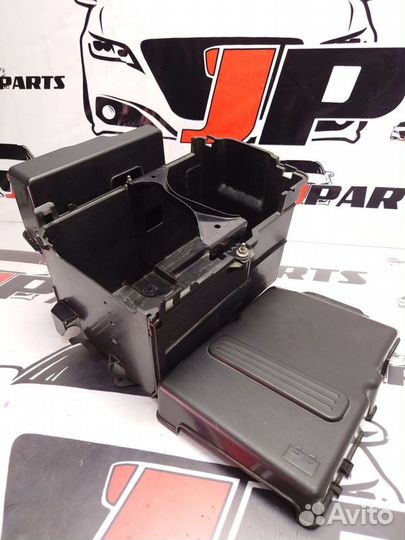 Корпус акб Mazda 3 BK