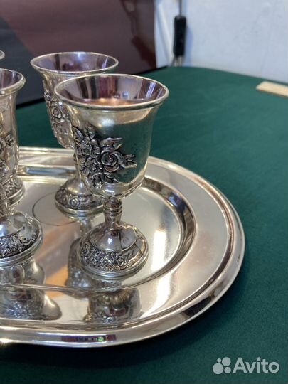 Рюмки на подносе СССР