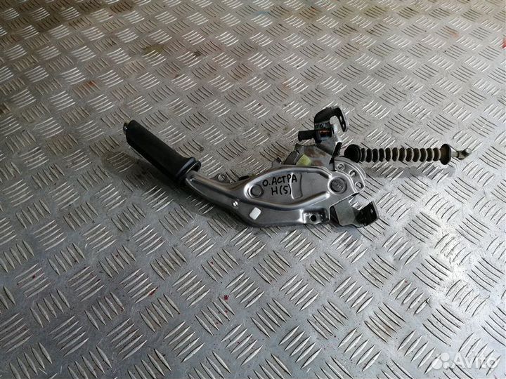 Рычаг стояночного тормоза Opel Astra H L69 Z16XER