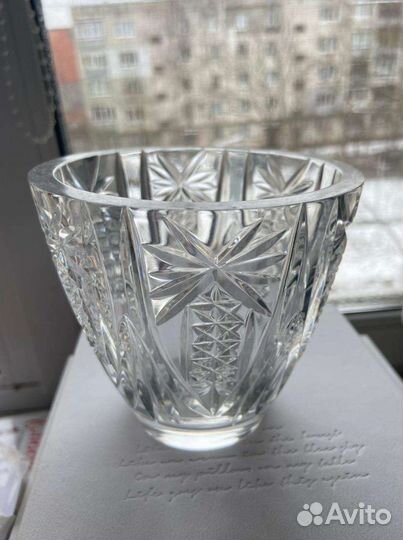 Хрустальная ваза