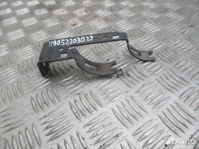 Кронштейн Volvo 21841461