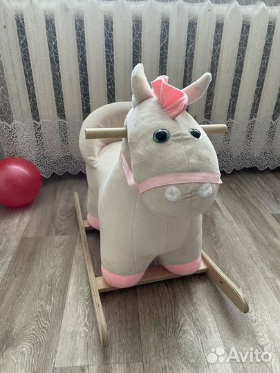 Детская качалка лошадь