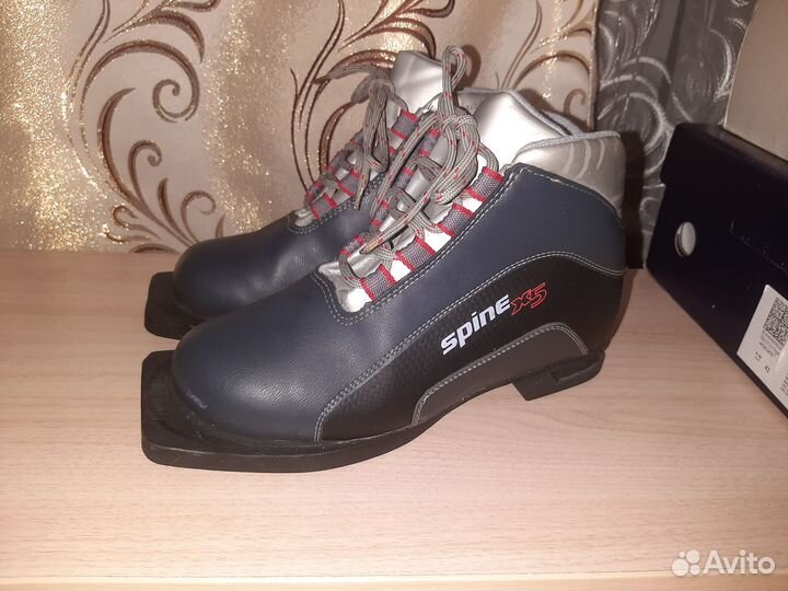 Лыжные ботинки 37 размер