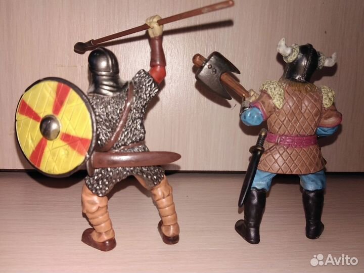 Фигурки викинги