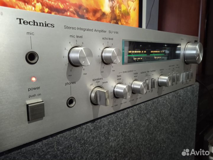 Technics su-v44
