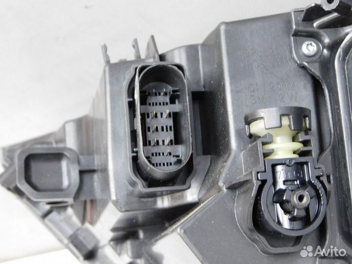 Фара правая Audi Q7/SQ7