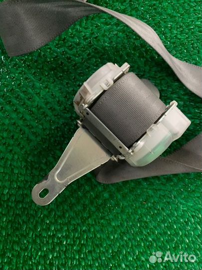 Ремень безопасности лев. зад. Toyota Tundra, Sequo